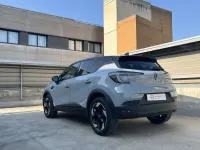 Usado Renault Captur Techno 140 CV (102 kW) 2024 Gris SUV