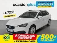 Usado Seat Leon Style 130 CV (95 kW) 2023 Blanco Familiar