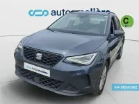 Usado Seat Arona Style 110 CV (80 kW) 2023 Gris / plata SUV