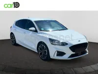 Usado Ford Focus ST-Line 125 CV (91 kW) 2021 Blanco Berlina
