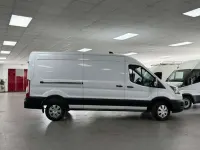 Usado Ford Transit Trend 131 CV (96 kW) 2023 Blanco Van