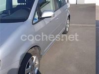 Usado VW Touran Advance 105 CV (77 kW) 2006 Gris / plata Monovolumen