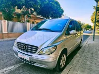 Usado Mercedes Viano 150 CV (110 kW) 2006 Gris / plata Monovolumen