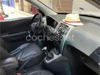 Usado Hyundai Tucson Comfort 140 CV (102 kW) 2008 Gris / plata SUV