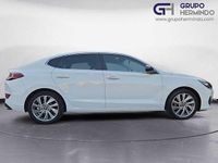 Usado Hyundai i30 Style 140 CV (102 kW) 2020 Blanco