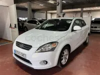 Usado Kia ProCeed 140 CV (102 kW) 2008 Azul Utilitario