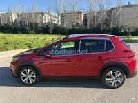 Usado Peugeot 2008 Allure 110 CV (80 kW) 2017 Rojo SUV
