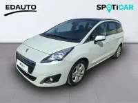 Usado Peugeot 5008 Allure 120 CV (88 kW) 2016 Blanco Monovolumen