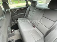 Usado Audi A4 130 CV (95 kW) 2001 Gris / plata Berlina