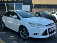 Usado Ford Focus 125 CV (91 kW) 2014 Blanco Berlina