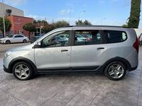 Usado Dacia Lodgy Comfort 130 CV (95 kW) 2020 Gris / plata Monovolumen