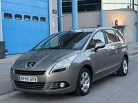 Usado Peugeot 5008 Premium 120 CV (88 kW) 2010 Beige Monovolumen