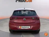 Usado Opel Astra Business Elegance 131 CV (96 kW) 2020 Rojo Familiar