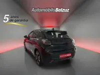 Usado Peugeot 208 Allure 102 CV (75 kW) 2025 Negro Utilitario