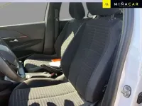Usado Peugeot 208 Active 99 CV (72 kW) 2021 Blanco Utilitario