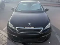 Usado Peugeot 308 Style 131 CV (96 kW) 2015 Negro Utilitario