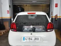 Usado Peugeot 108 69 CV (50 kW) 2015 Blanco Berlina
