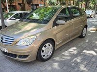 Usado Mercedes B200 136 CV (100 kW) 2006 Amarillo Monovolumen