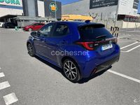 Usado Toyota Yaris Hybrid Plus 116 CV (85 kW) 2021 Azul Berlina