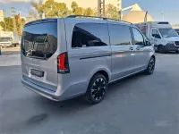 Nieuw Mercedes V220 Avantgarde 163 PK (119 kW) 2025 Grijs MPV