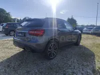 Usado Mercedes GLA200 136 CV (100 kW) 2018 Gris / plata SUV