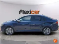 Usado Seat Toledo Style 110 CV (80 kW) 2017 Azul Utilitario