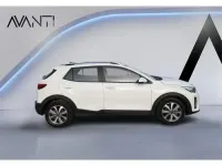 Usado Kia Stonic 100 CV (73 kW) 2024 Blanco SUV