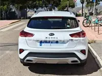 Usado Kia XCeed 136 CV (100 kW) 2021 Blanco SUV