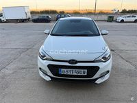 Usado Hyundai i20 84 CV (61 kW) 2015 Blanco Berlina