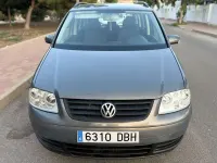 Usado VW Touran Advance 105 CV (77 kW) 2004 Gris Monovolumen