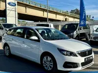 Usado Peugeot 308 SW Active 120 CV (88 kW) 2018 Blanco Familiar