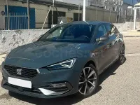 Usado Seat Leon FR 116 CV (85 kW) 2024 Azul Berlina