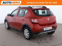 Usado Dacia Sandero Stepway 90 CV (66 kW) 2016 Rojo Utilitario