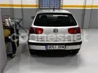 Usado Seat Ibiza 68 CV (50 kW) 2001 Gris / plata Utilitario