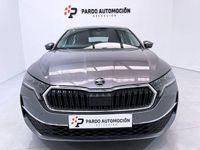 Usado Skoda Octavia Selection 150 CV (110 kW) 2025 Gris / plata Berlina