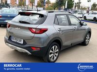 Usado Kia Stonic 84 CV (61 kW) 2023 Gris SUV