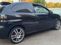 Usado Seat Ibiza CUPRA 160 CV (117 kW) 2006 Negro Utilitario