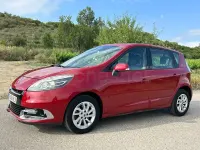 Usado Renault Scénic III Dynamique 110 CV (80 kW) 2012 Granate Monovolumen
