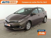 Usado Toyota Auris Hybrid Active 136 CV (100 kW) 2018 Gris Utilitario