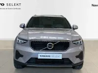 Käytetty Volvo XC40 Core 163 HP (119 kW) 2025 Harmaa Katumaasturi