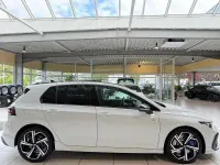Usado VW Golf VIII R 333 CV (244 kW) 2025 Blanco Berlina
