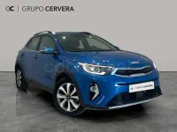Usado Kia Stonic 100 CV (73 kW) 2024 Azul SUV