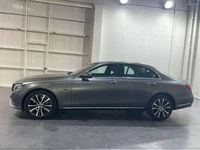 Usado Mercedes E300 320 CV (235 kW) 2020 Gris Berlina