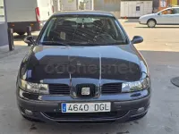 Usado Seat Leon Sport 110 CV (80 kW) 2005 Negro Utilitario