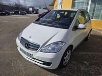 Usado Mercedes A160 Elegance 82 CV (60 kW) 2010 Blanco Utilitario