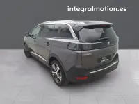 Usado Peugeot 5008 Allure 130 CV (95 kW) 2021 Gris SUV