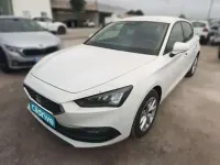 Usado Seat Leon Style 116 CV (85 kW) 2024 Blanco Familiar