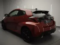 Usado Toyota Yaris 261 CV (191 kW) 2023 Rojo Utilitario