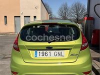 Usado Ford Fiesta Ambiente 60 CV (44 kW) 2008 Verde Utilitario