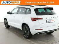 Begagnad Skoda Karoq SportLine 150 HK (110 kW) 2022 Vit SUV